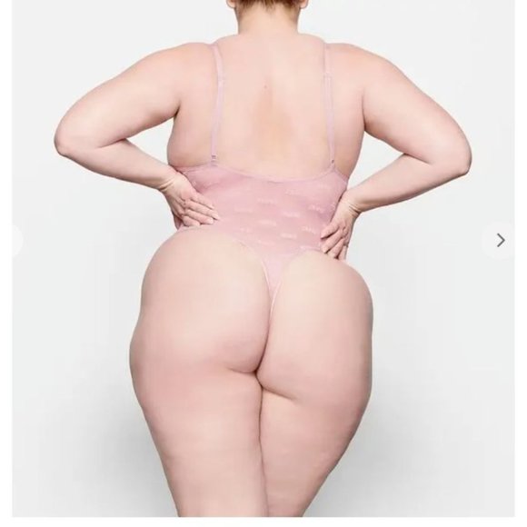 NWT SKIMS After Hours Logo Print Sheer Thong Bodysuit XXL - Picture 3 of 9